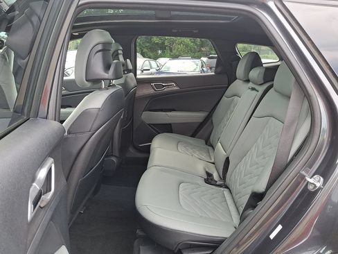 Certified 2023 Kia Sportage X-Line w/ X-Line Premium Package AWD/4WD image 11