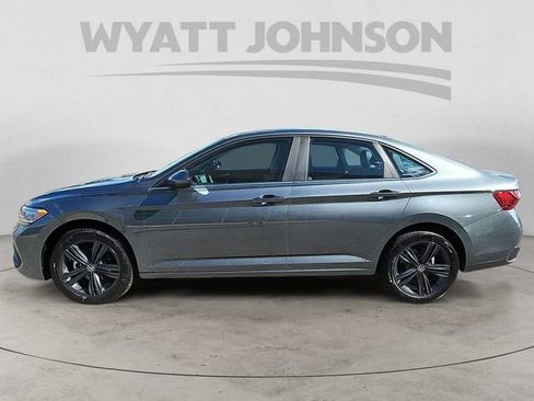 New 2024 Volkswagen Jetta SE image 2