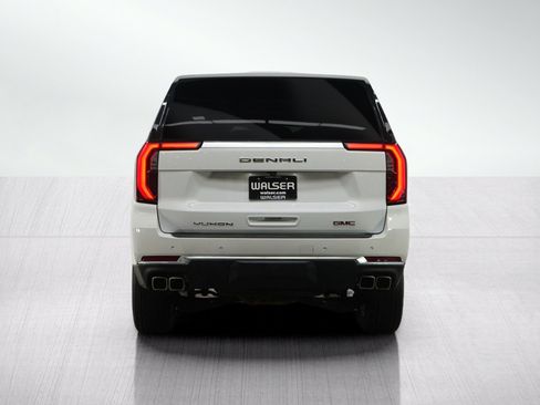 Used 2025 GMC Yukon Denali AWD/4WD image 6