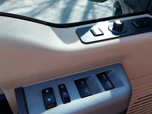 Used 2015 Ford F350 Lariat w/ Lariat Ultimate Package image 12