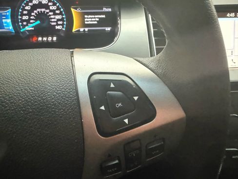 Used 2018 Ford Taurus SEL w/ Equipment Group 201A image 15