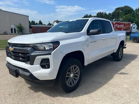 Used 2023 Chevrolet Colorado LT w/ LT Convenience Package II RWD image 1