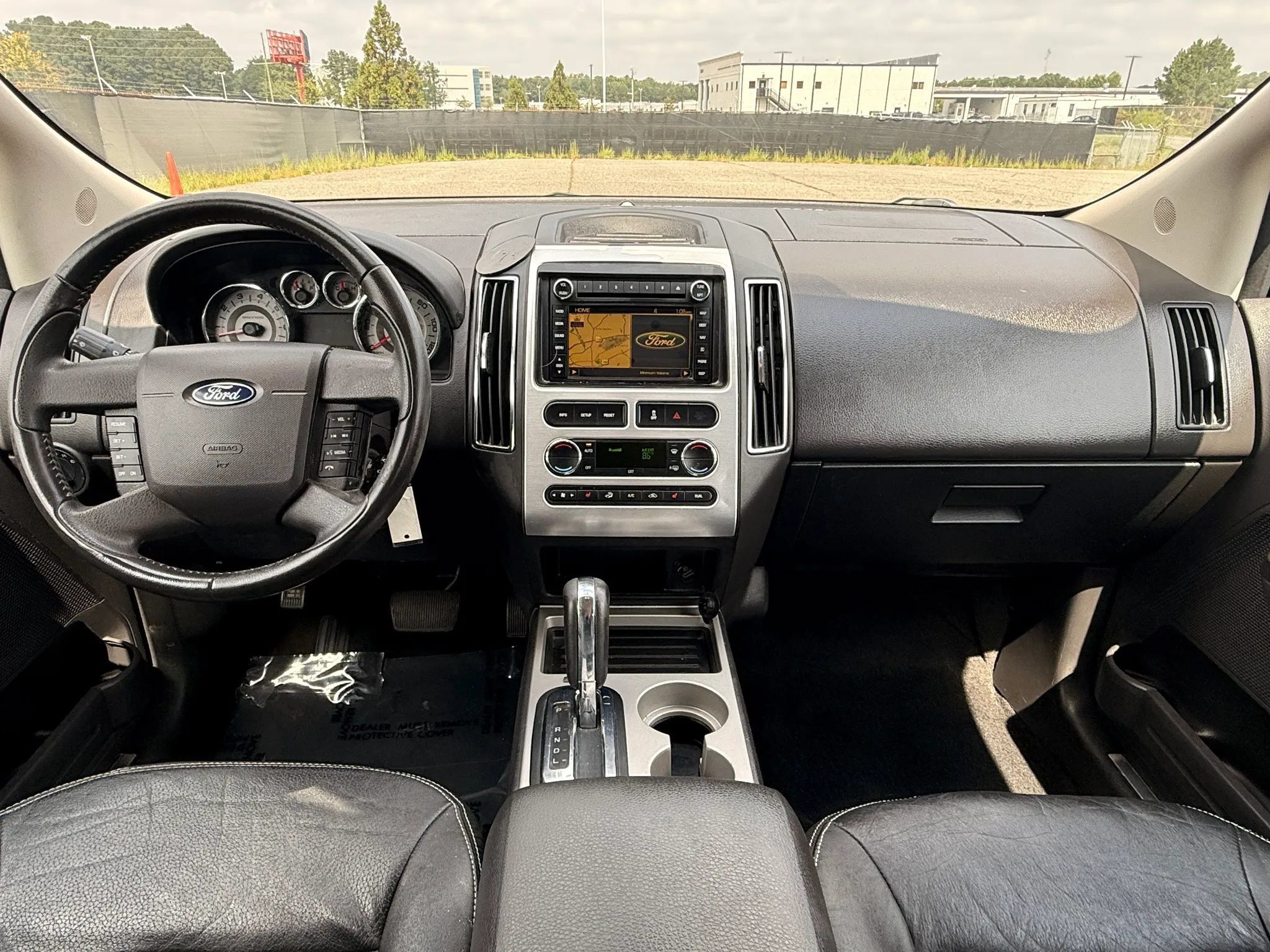 Used 2010 Ford Edge Limited AWD/4WD image 3