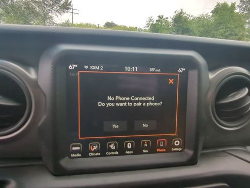 Used 2022 Jeep Wrangler Sport AWD/4WD image 15