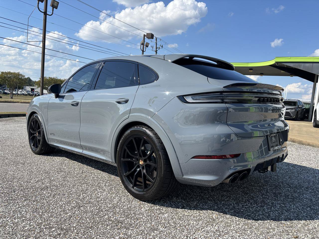 Used 2025 Porsche Cayenne GTS AWD/4WD image 4