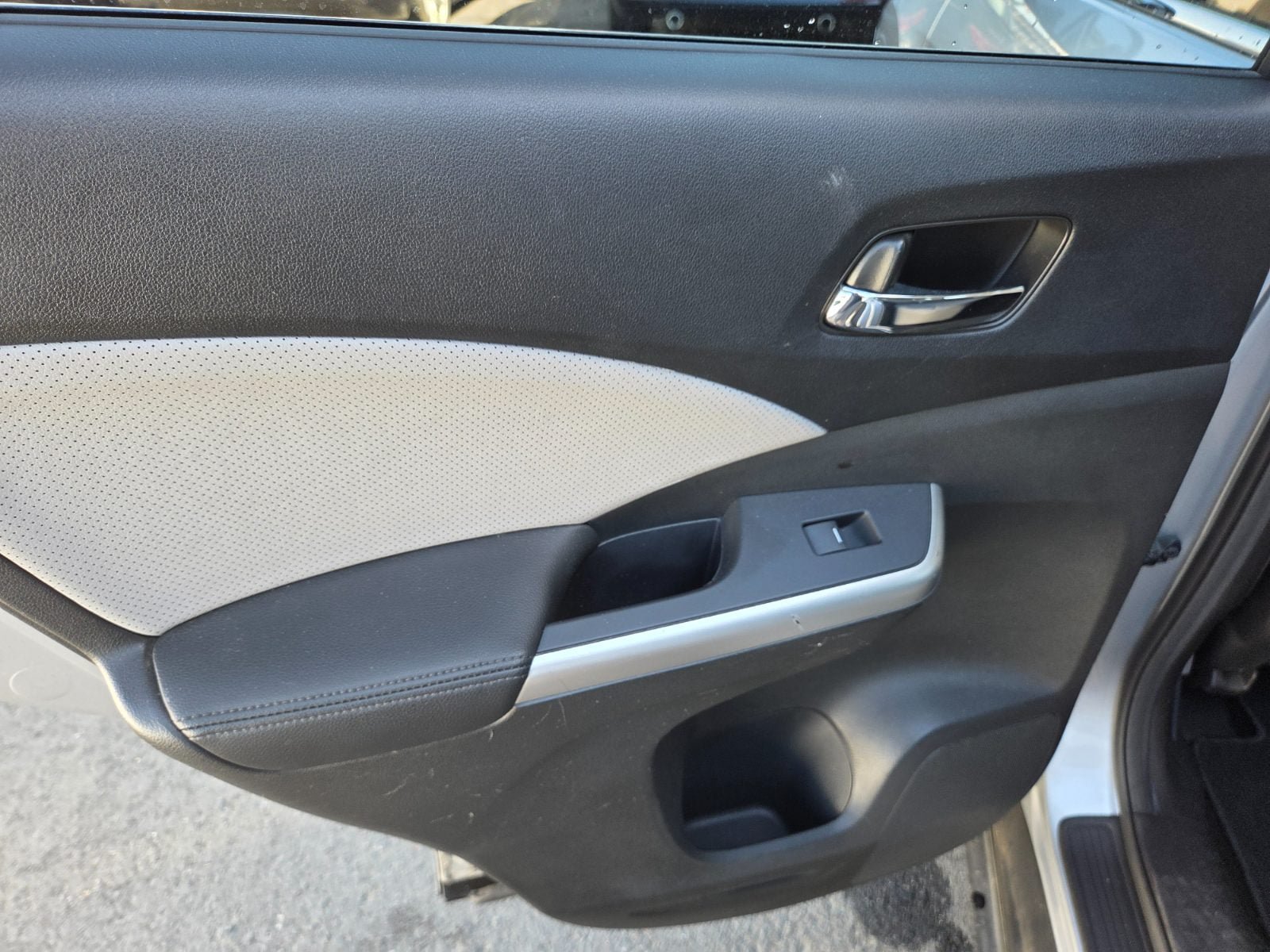 Used 2016 Honda CR-V EX-L image 9