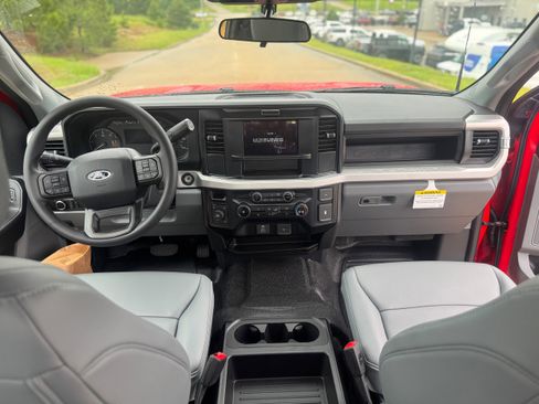 New 2025 Ford F550 4x4 Supercab Super Duty image 49