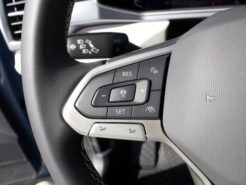 New 2026 Volkswagen Taos SEL AWD/4WD image 17