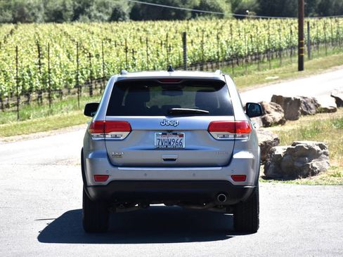 Used 2015 Jeep Grand Cherokee Limited w/ Luxury Group II AWD/4WD image 11
