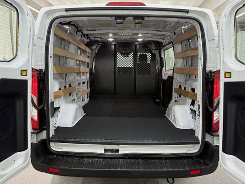 Used 2024 Ford Transit 250 Low Roof w/ Exterior Upgrade Package image 22