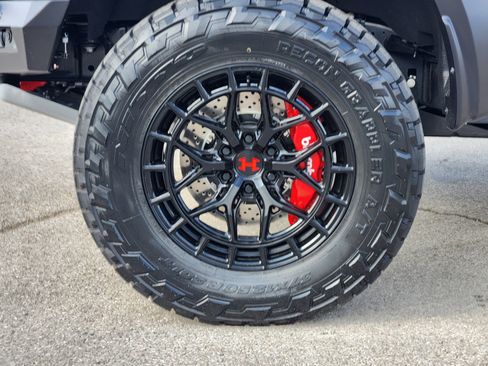 New 2026 Ford F150 Raptor w/ Equipment Group 803A Raptor R AWD/4WD image 7