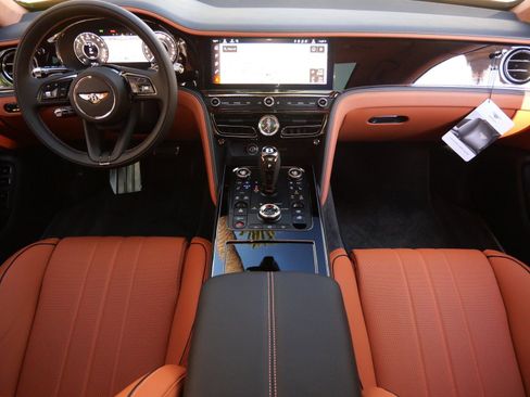 New 2026 Bentley Flying Spur Plug-In Hybrid AWD/4WD image 4