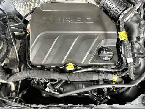 Used 2023 Buick Encore GX Preferred w/ Cold Weather Comfort Package FWD image 31