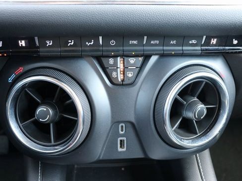 Used 2025 Chevrolet Blazer LT image 20