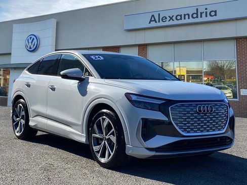 Used 2024 Audi Q4 e-tron Premium Plus w/ Premium Plus image 1