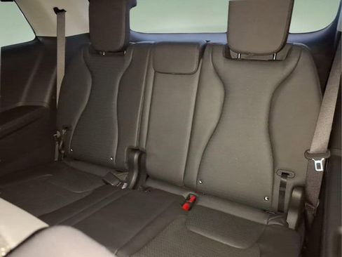 Used 2025 Kia Carnival SX Prestige image 16