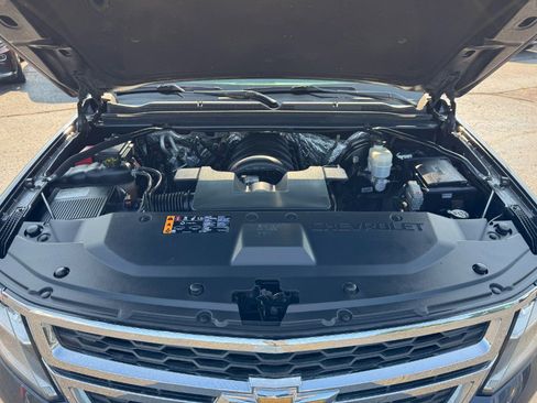 Used 2017 Chevrolet Suburban LS w/ Enhanced Driver Alert Package AWD/4WD image 24