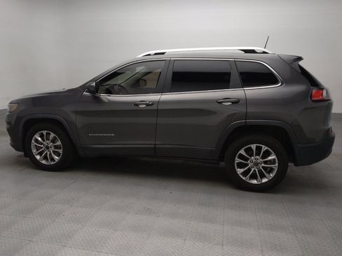 Used 2019 Jeep Cherokee Latitude Plus FWD image 3