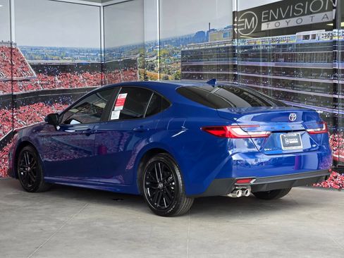 Used 2026 Toyota Camry SE FWD image 6