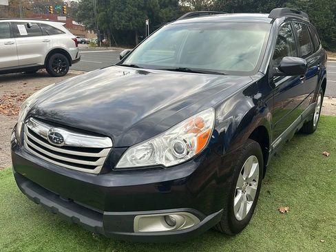 Used 2012 Subaru Outback 2.5i Premium w/ All-Weather Pkg image 3