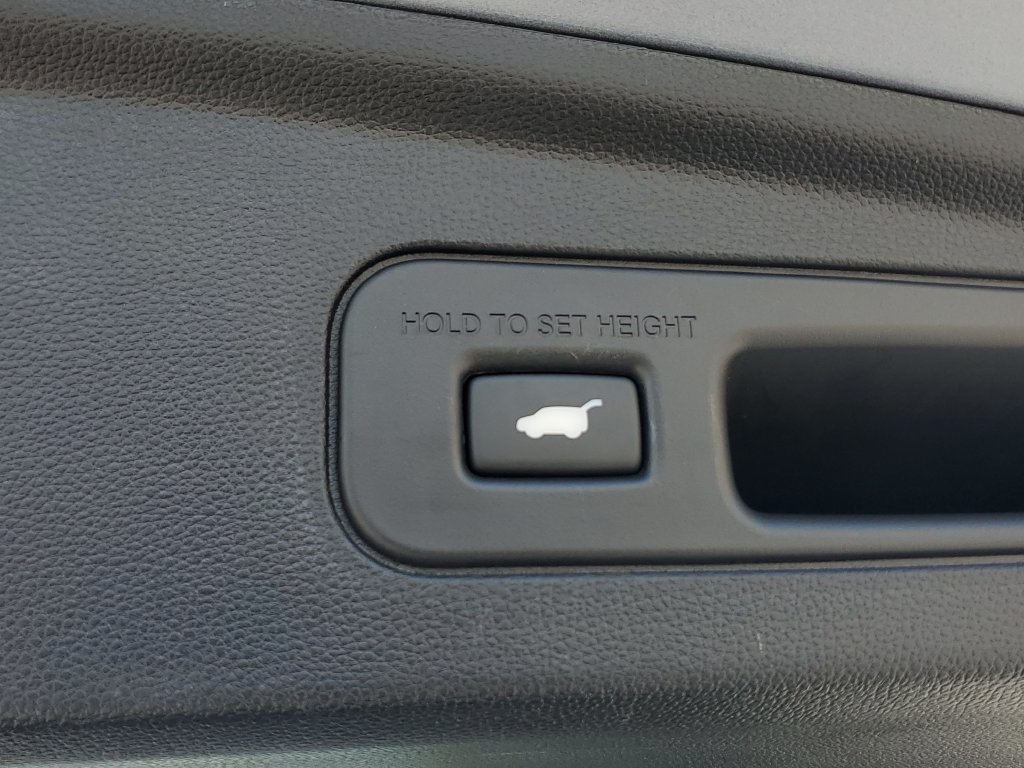 Certified 2024 Acura MDX w/ Technology Package FWD image 10