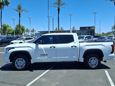 Used 2024 Toyota Tundra SR5 w/ SR5 Convenience Package AWD/4WD image 7
