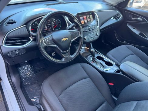 Used 2016 Chevrolet Malibu LT FWD image 10