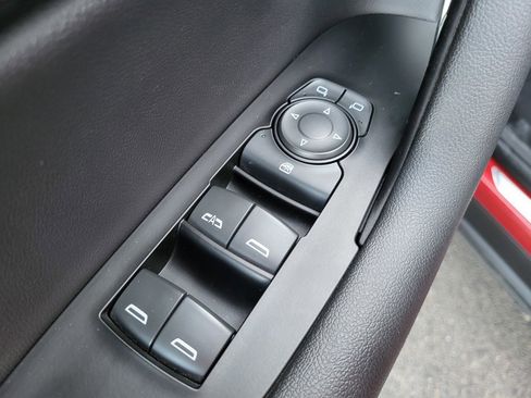 Used 2019 Chevrolet Blazer RS image 12