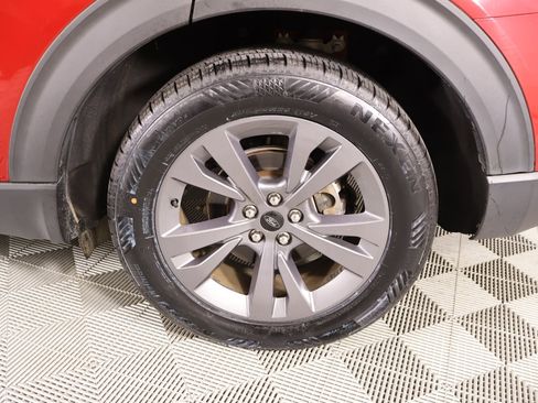 Used 2022 Ford Explorer XLT w/ Equipment Group 202A image 20