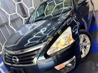 Used 2013 Nissan Altima 2.5 SV w/ 2.5SV Convenience Pkg
