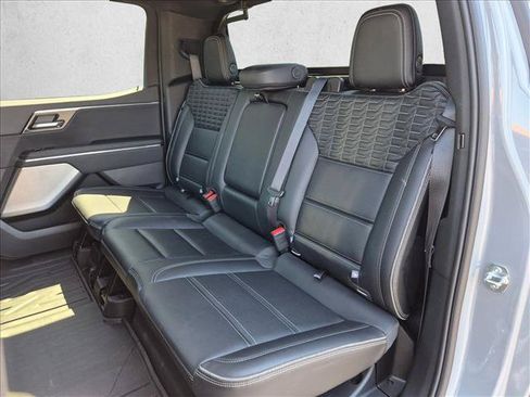 Used 2024 GMC Sierra EV Denali AWD/4WD image 19