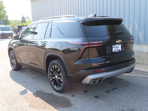 Used 2025 Chevrolet Traverse LT w/ Sun and Wheel Package AWD/4WD image 10