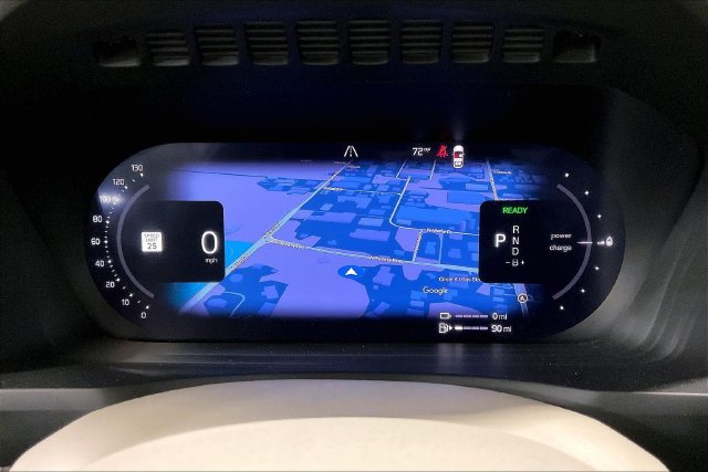 Certified 2025 Volvo XC90 T8 Plus w/ Protection Package Premier AWD/4WD image 23