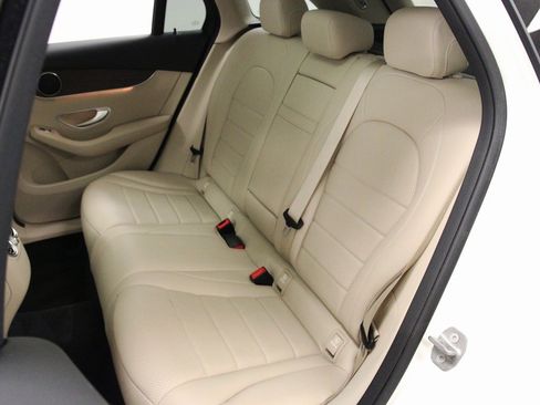 Used 2021 Mercedes-Benz GLC 300 4MATIC image 20