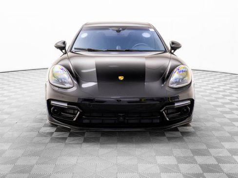 Used 2019 Porsche Panamera Turbo S Executive image 9