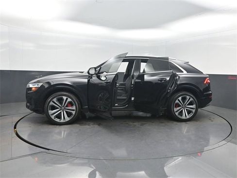 Used 2019 Audi Q8 Prestige image 41