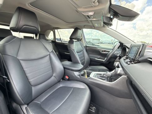 Certified 2022 Toyota RAV4 XLE Premium FWD image 26