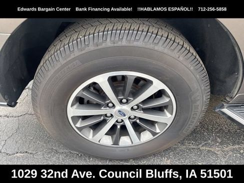 Used 2018 Ford Expedition XLT w/ Equipment Group 202A AWD/4WD image 8