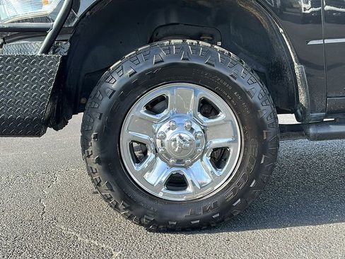 Used 2016 RAM 3500 Tradesman w/ Chrome Appearance Group image 12