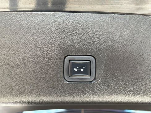 Used 2023 Chevrolet Traverse RS w/ LPO, Floor Liner Package image 26