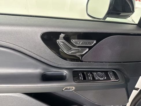 New 2025 Lincoln Aviator Premiere image 16