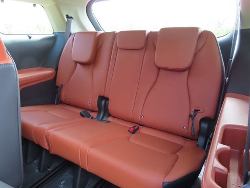 New 2026 Kia Carnival SX FWD image 24