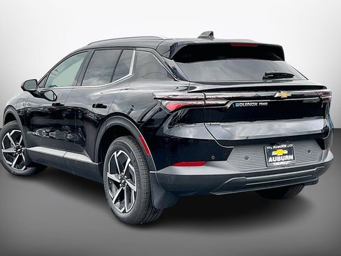 New 2026 Chevrolet Equinox EV LT image 3