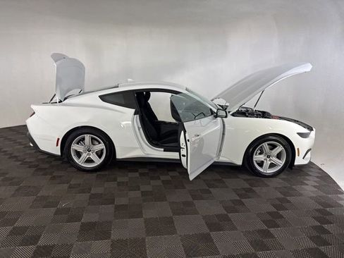 Used 2026 Ford Mustang Coupe RWD image 14