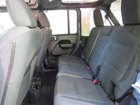 Used 2024 Jeep Wrangler Unlimited Sport AWD/4WD image 16