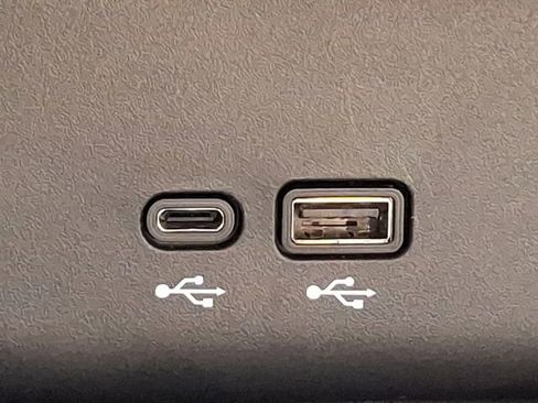 Certified 2024 Buick Encore GX Sport Touring image 23