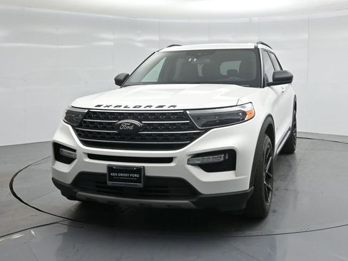 Certified 2020 Ford Explorer XLT w/ Equipment Group 202A image 58