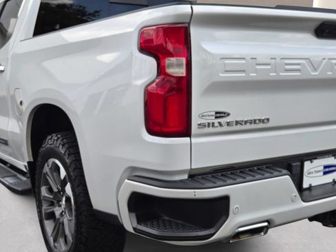 Used 2024 Chevrolet Silverado 1500 High Country w/ Technology Package AWD/4WD image 10