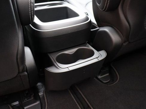 New 2026 Chrysler Pacifica Select w/ S Appearance Package FWD image 45