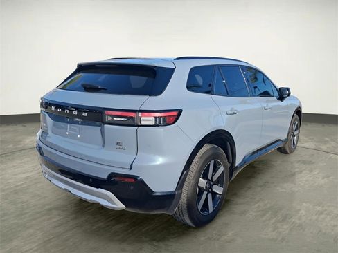 Used 2024 Honda Prologue Touring image 5